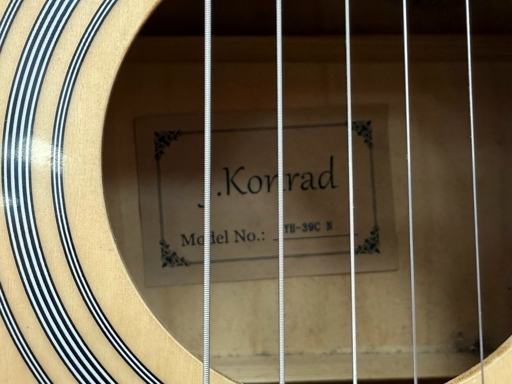 Гитара акустическая J KONRAD YH-39C