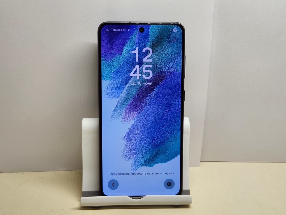 Смартфон Samsung Galaxy S21 FE 6/128