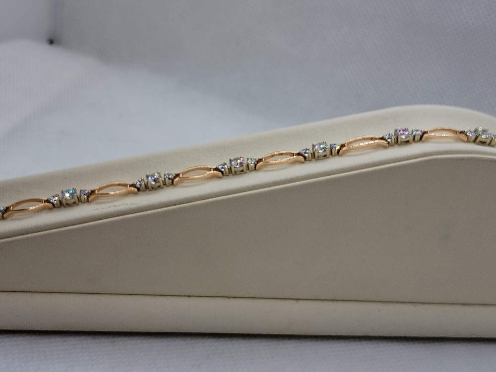 БРАСЛЕТ С КАМНЯМИ (Au 585)