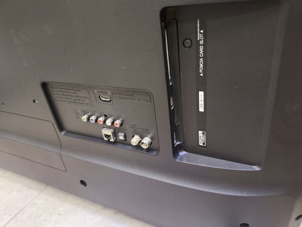 LED Телевизор LG 43LM5777PLC