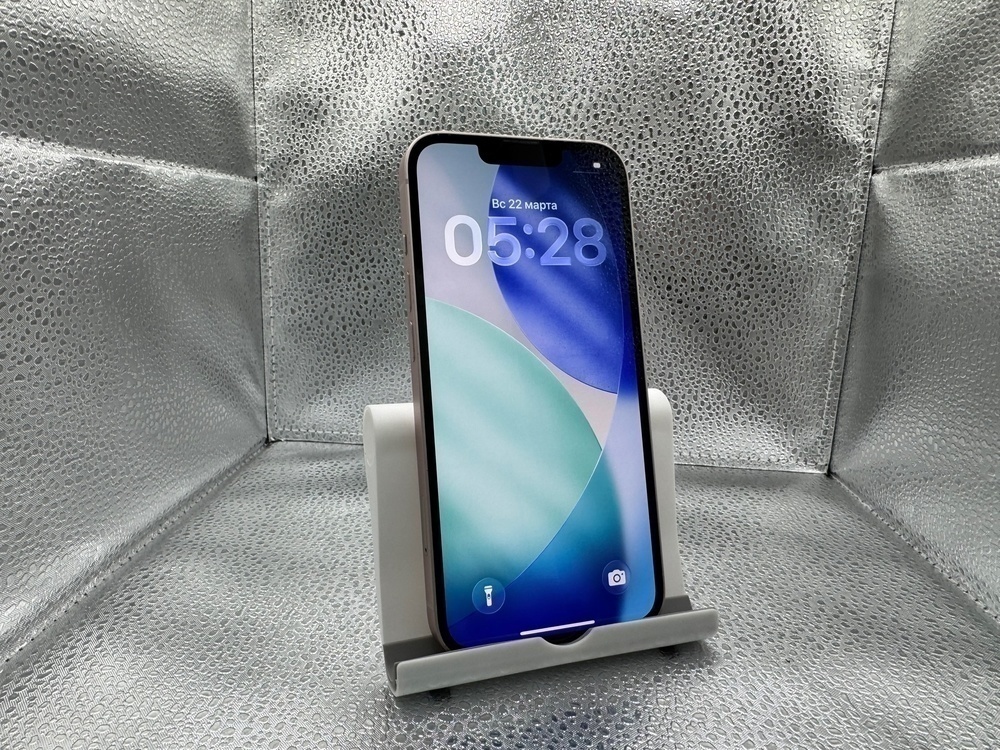 Смартфон Apple iPhone 13 128Gb