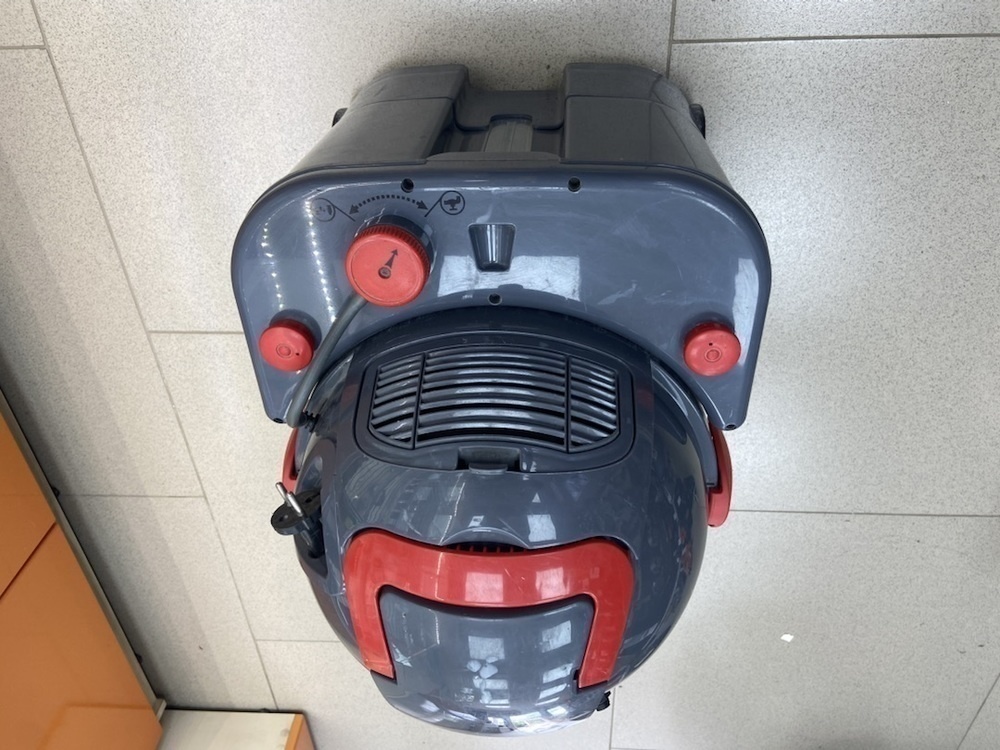 Пылесос Bosch Amphibix Pro