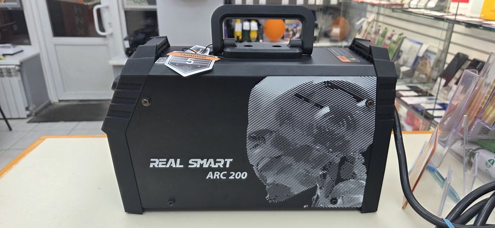 Сварочный аппарат Сварог REAL ARC 200 BLACK