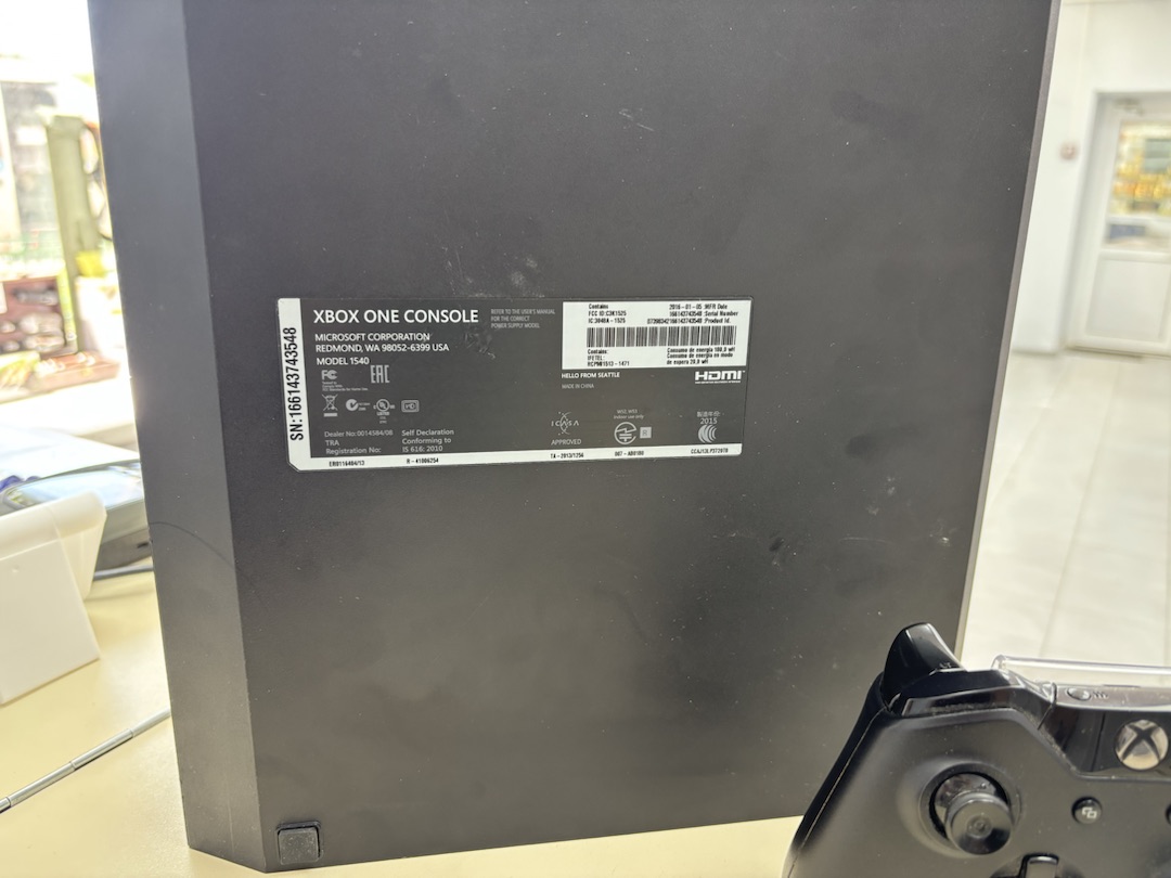 Игровая приставка Xbox One 500Gb