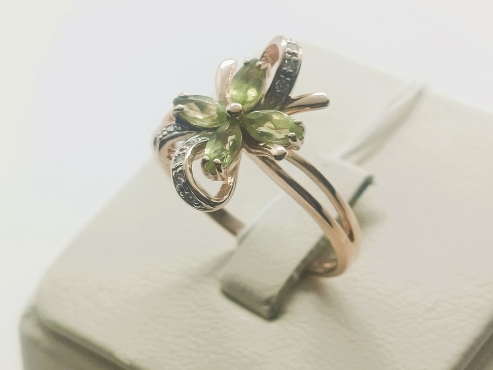 КОЛЬЦО С КАМНЯМИ (Au 585)