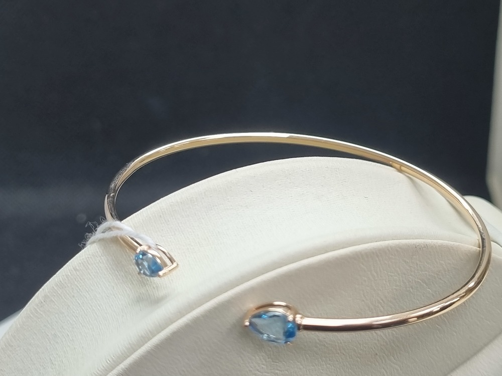 БРАСЛЕТ ЖЕСТКИЙ С КАМНЯМИ (Au 585)