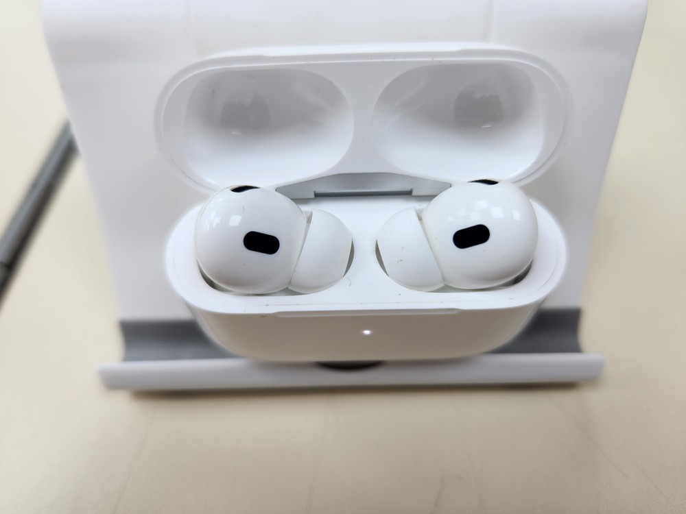 Наушники беспроводные Apple AirPods Pro 2 Gen