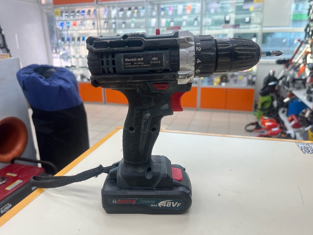 Шуруповерт Bosch 
