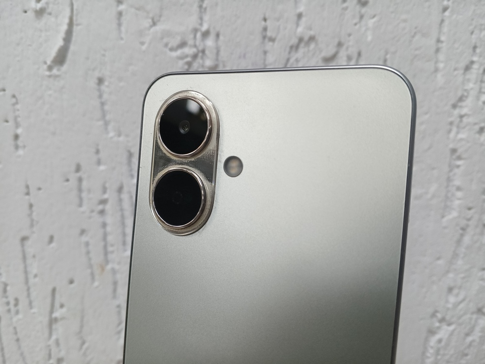 Смартфон Tecno Spark Go 2 3/64Gb