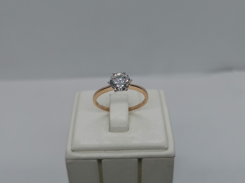 016788 КОЛЬЦО С КАМНЕМ (Au 585)