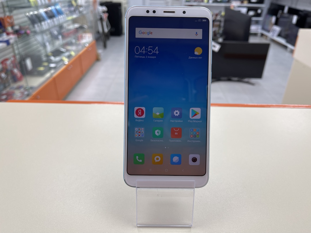 Смартфон Xiaomi Redmi 5 Plus 4/64