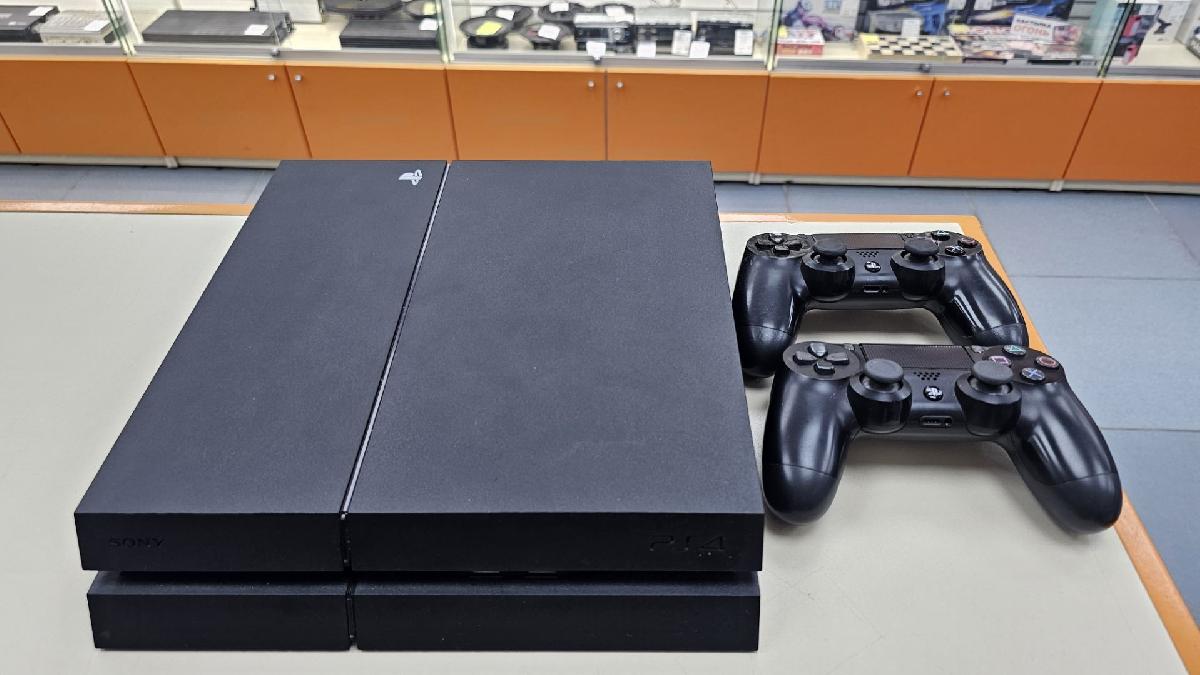 Игровая приставка PlayStation 4 FAT 1Tb