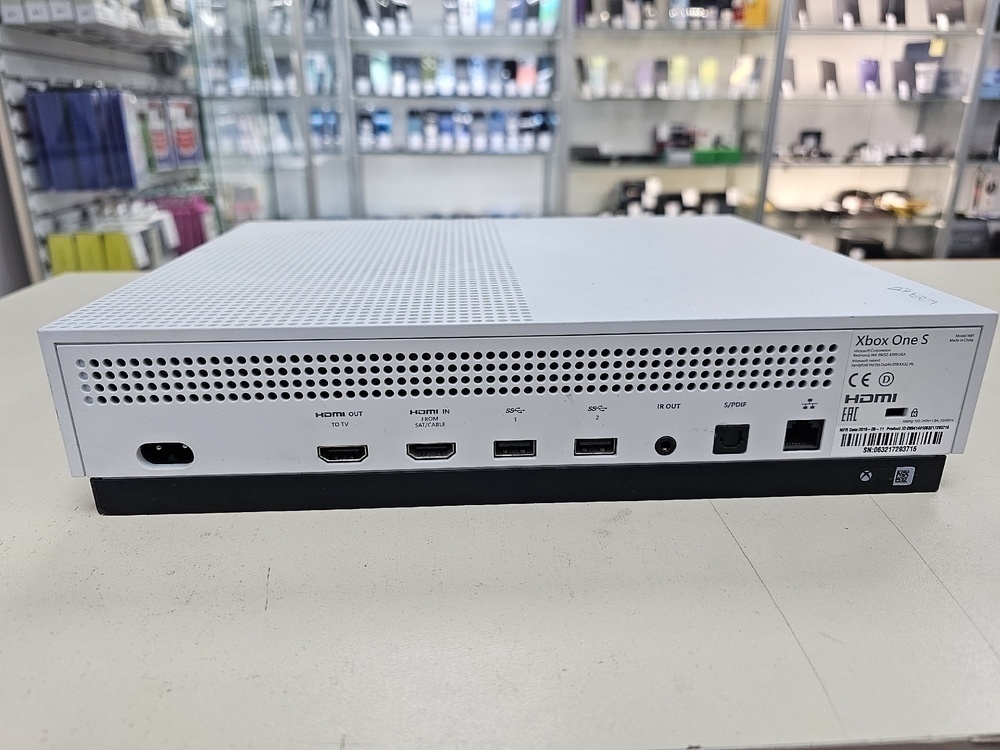 Игровая приставка Xbox One S 500Gb