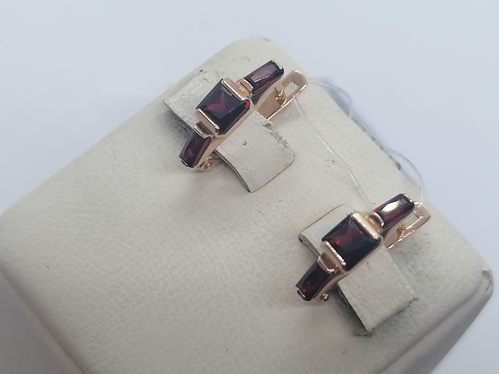 023192-1350 СЕРЬГИ ГРАНАТ (Au 585)