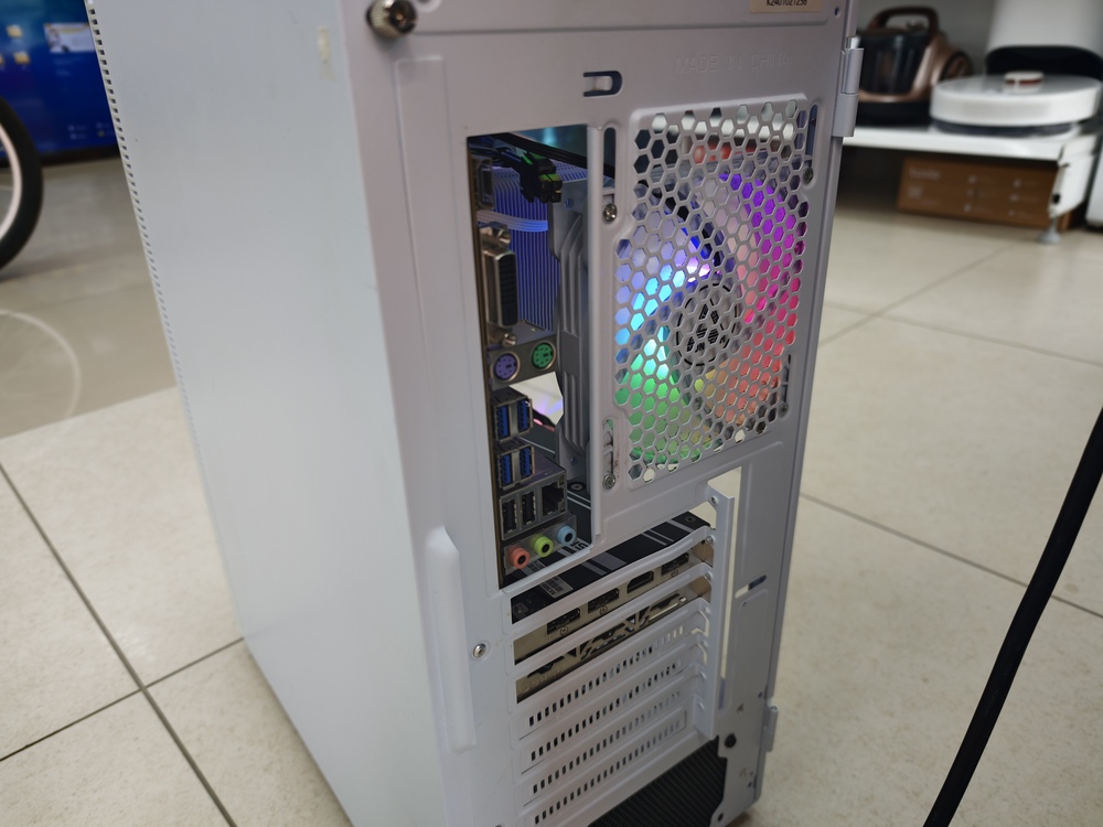 Системный блок Noname; Ryzen 5-5500, Radeon RX 7600, 32 Гб, 120 Гб, 1 Tb