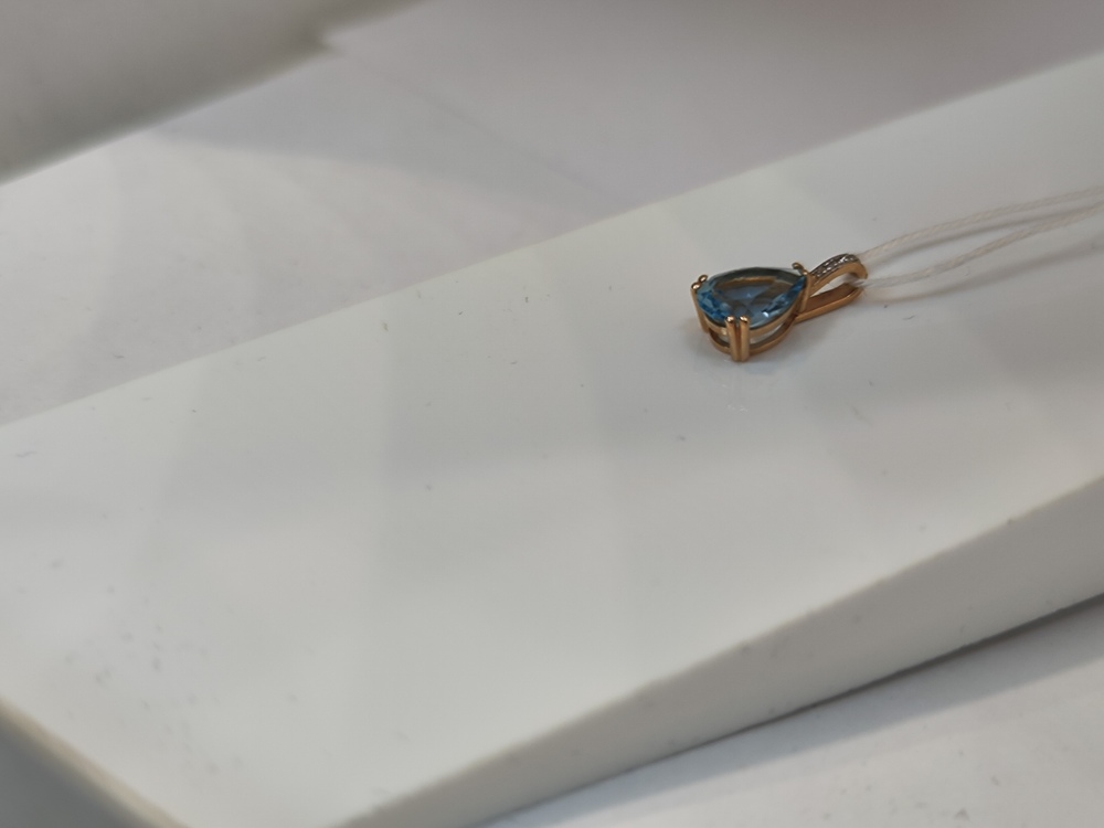 ПОДКМИ585 ПОДВЕСКА С КАМНЯМИ (Au 585)