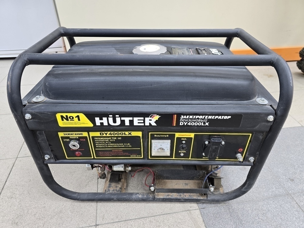 Бензогенератор Huter DY4000LX