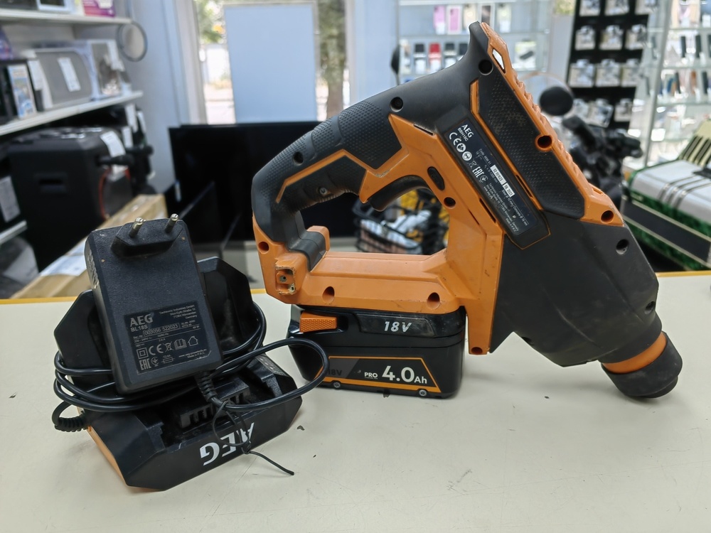 Перфоратор AEG BBH18C