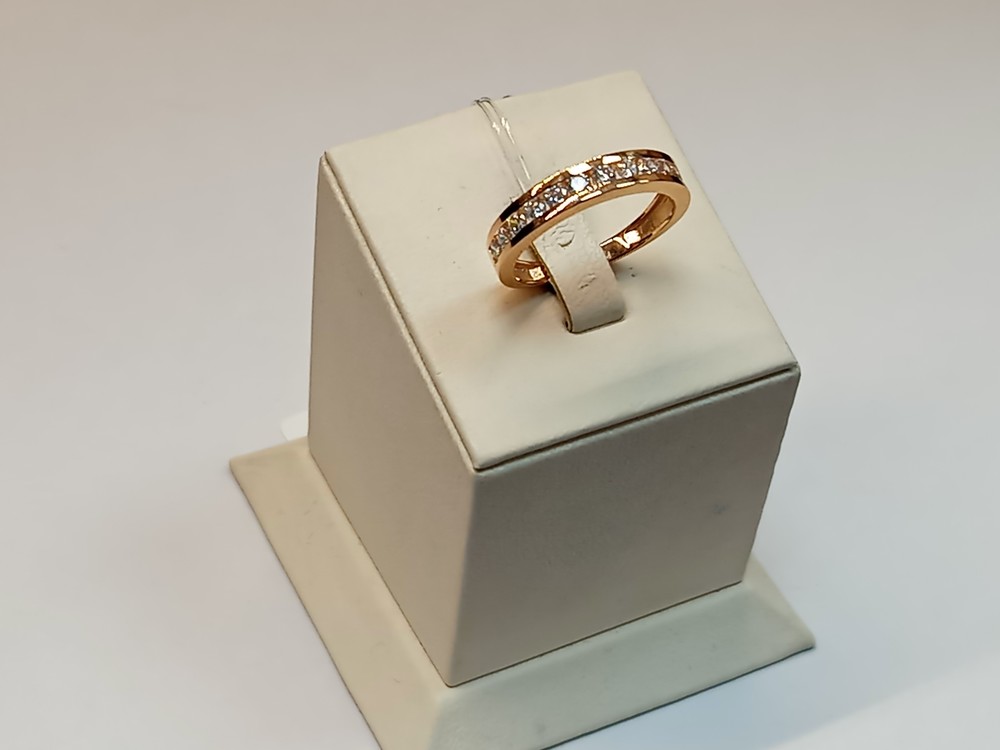 КОЛЬЦО С КАМНЯМИ (Au 585)