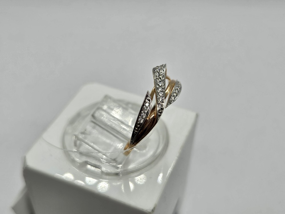 КОЛЬЦО С КАМНЯМИ (Au 585)