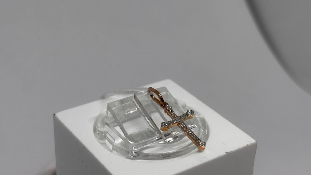 ПОДККИ585 ПОДВЕСКА КРЕСТ С КАМНЯМИ (Au 585)