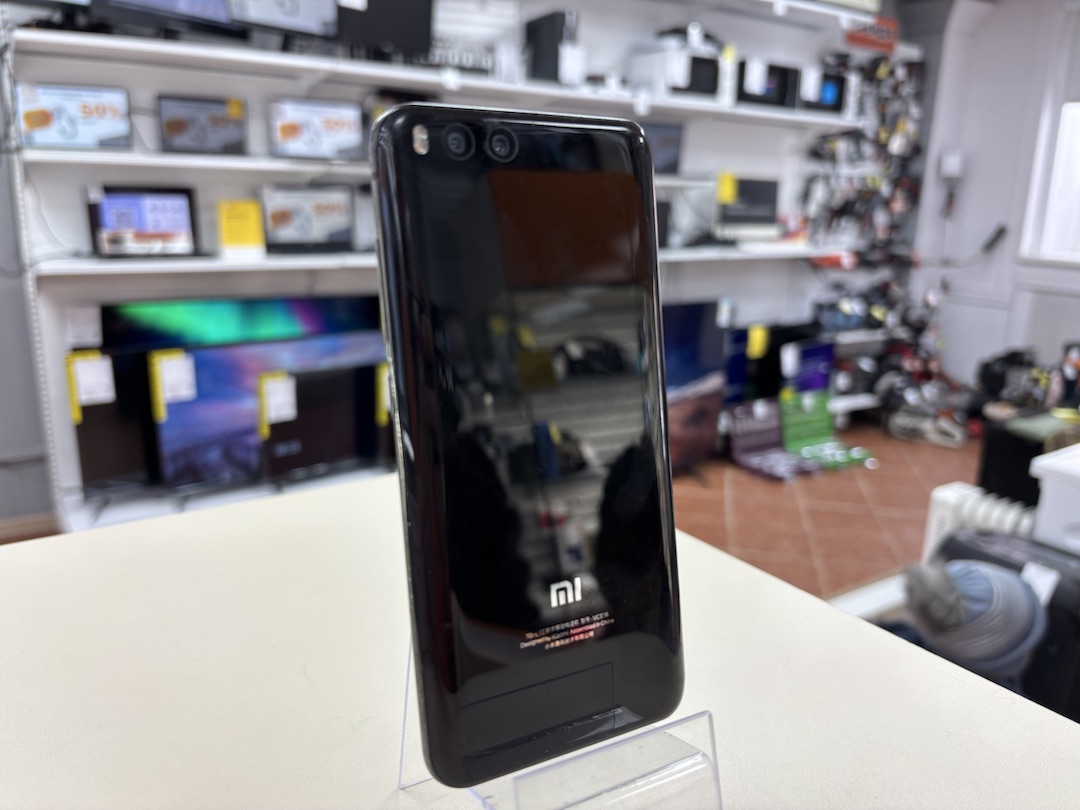 Смартфон Xiaomi Mi 6 6/128