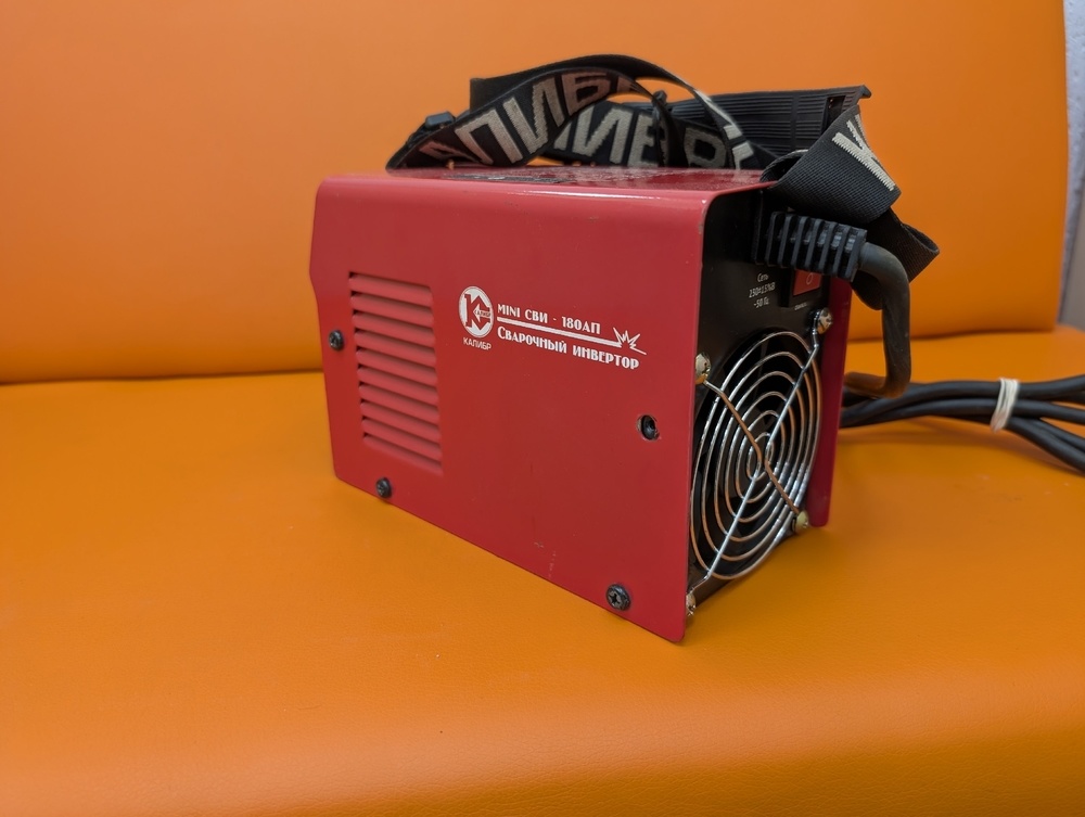 Сварочный аппарат Калибр СВИ-180ап