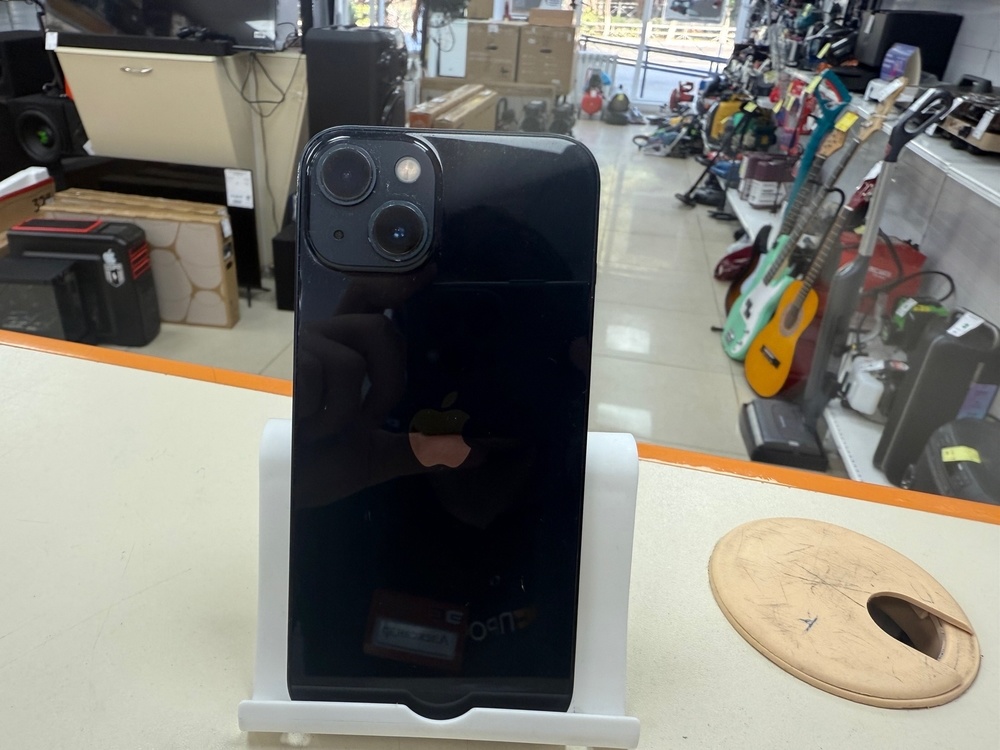 Смартфон Apple iPhone 13 128Gb
