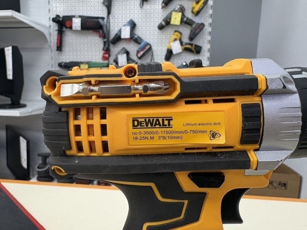 Шуруповерт Dewalt 18-25 n.m