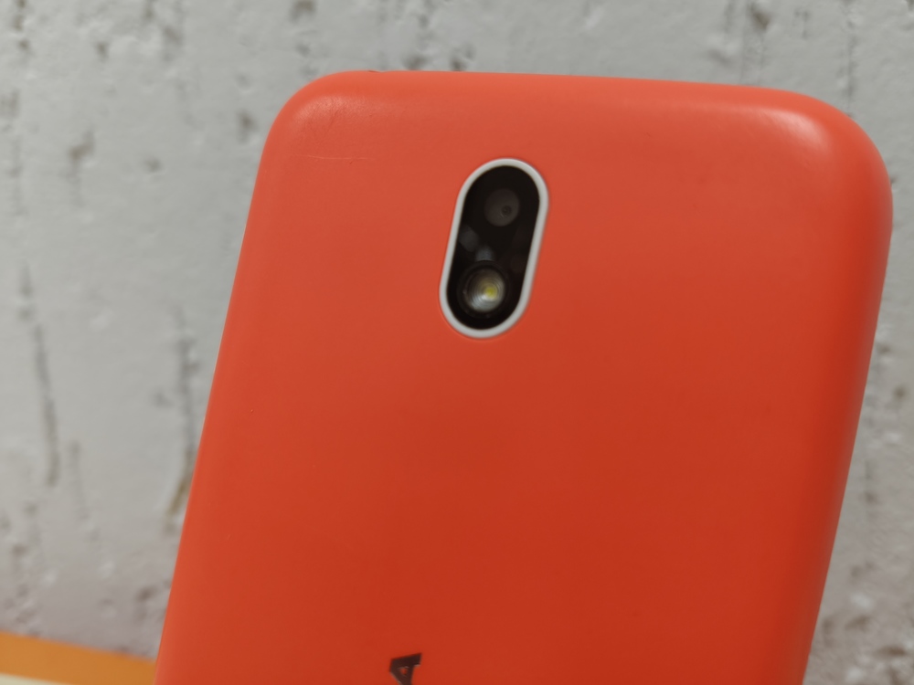 Смартфон Nokia 1
