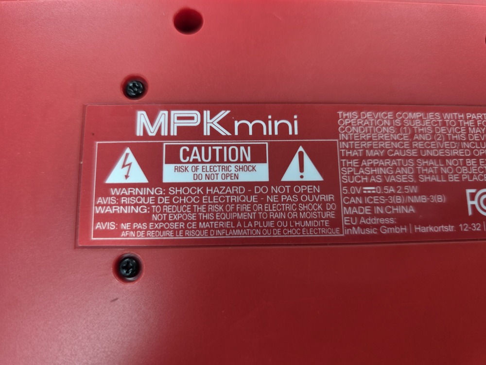 MIDI клавиатура Akai mpk mini