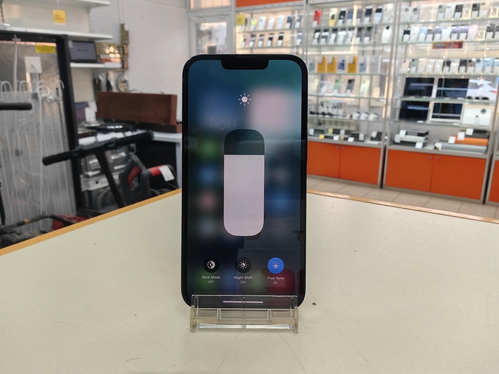 Смартфон Apple iPhone 13 128Gb