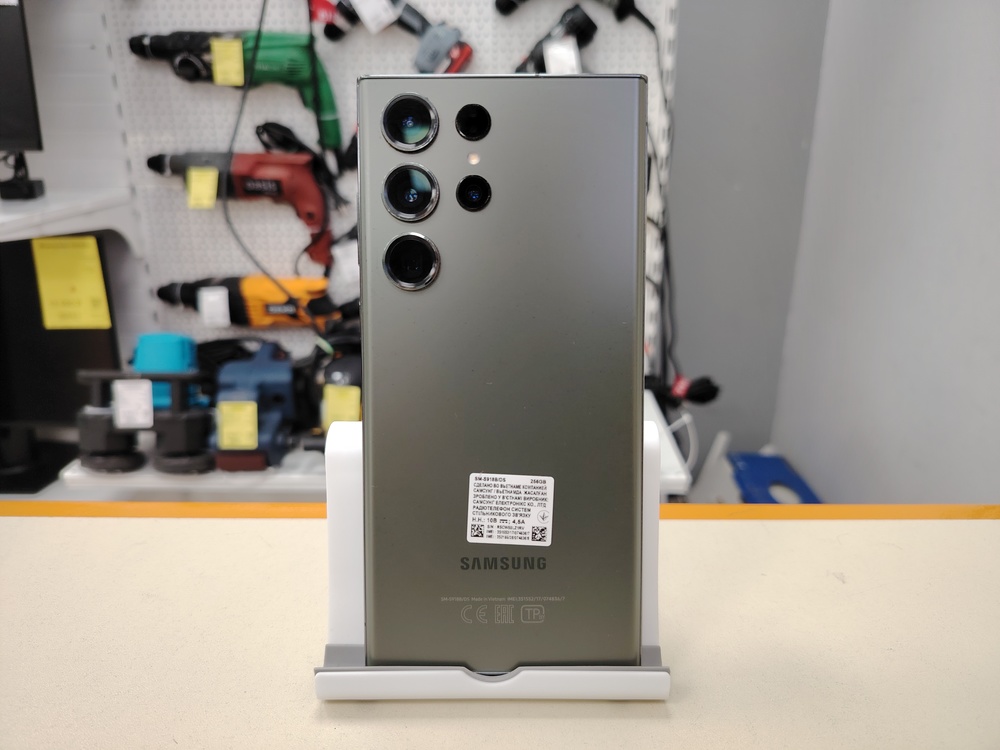 Смартфон Samsung Galaxy S23 Ultra 256Gb