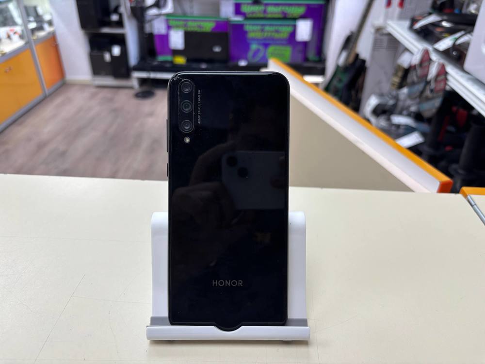 Смартфон Honor 30I 4/128