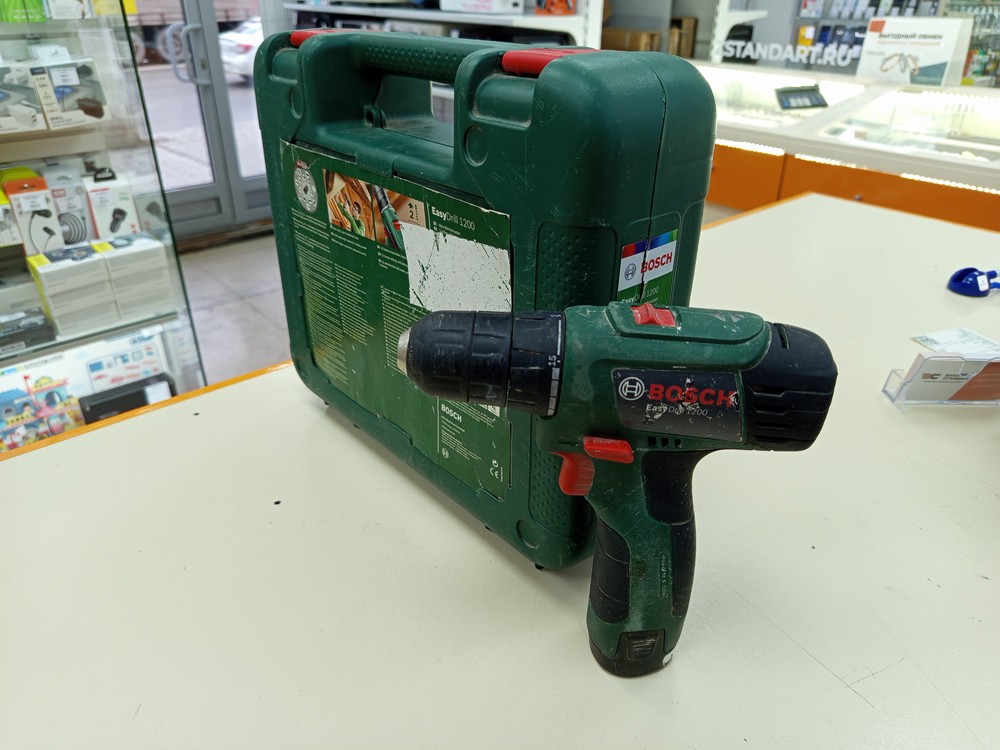 Шуруповерт Bosch EASY DRILL 1200
