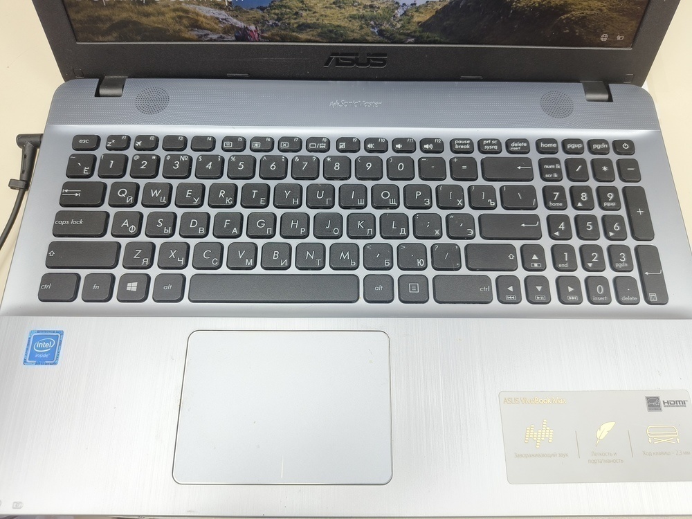 Ноутбук ASUS; Celeron N3350, HD Graphics, 4 Гб, 400 Гб, Нет