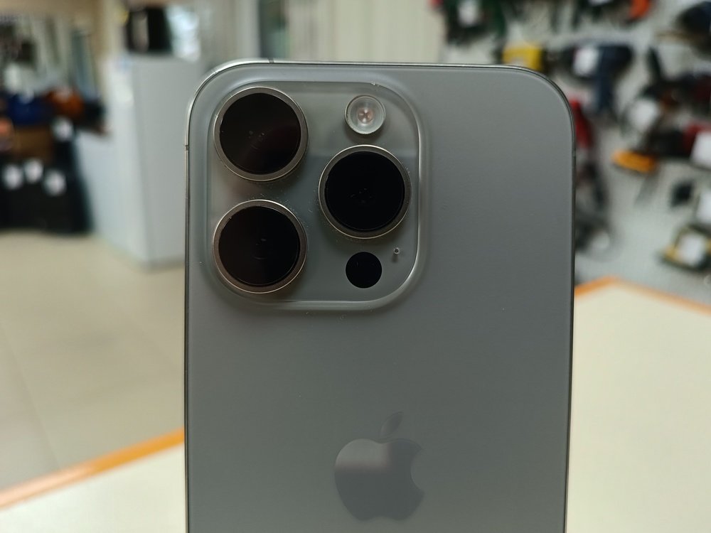 Смартфон Apple Iphone 15 Pro 128Gb