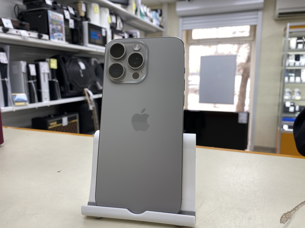 Смартфон Apple iPhone 15 Pro Max 256Gb