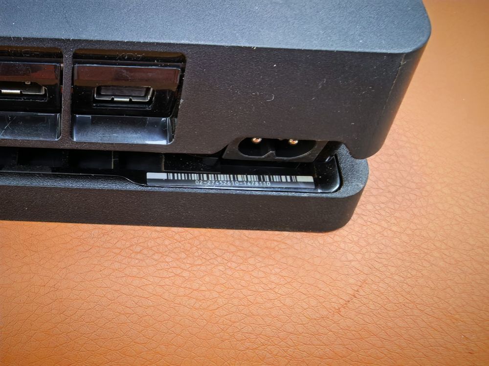 Игровая приставка PlayStation 4 Slim 1Tb