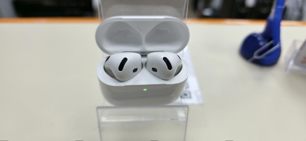 Наушники беспроводные Apple AirPods 4 с ANC