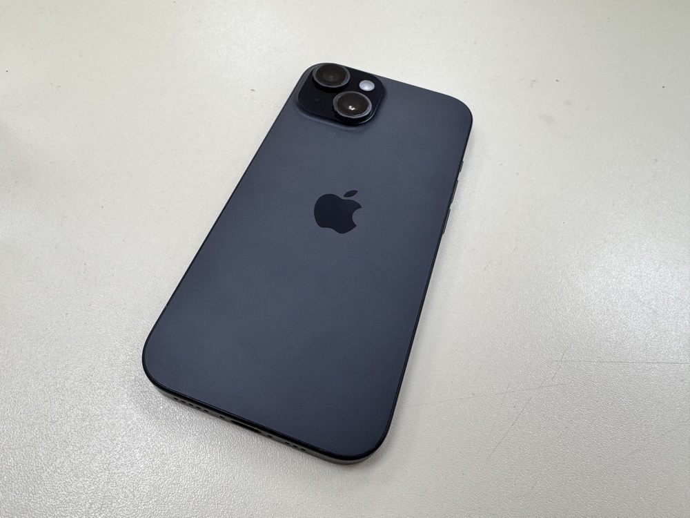 Смартфон Apple Iphone 15 128Gb