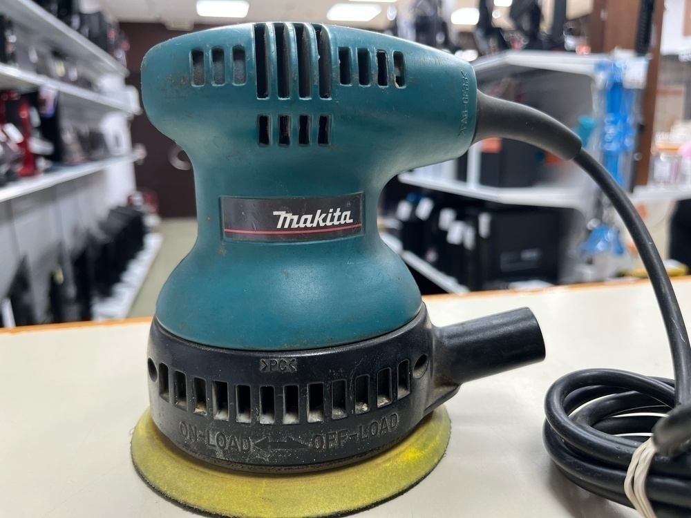 Шлифовальная машина Makita B05040