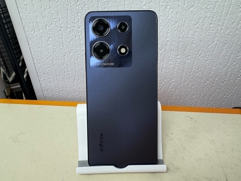 Смартфон Infinix Note 30 8/256