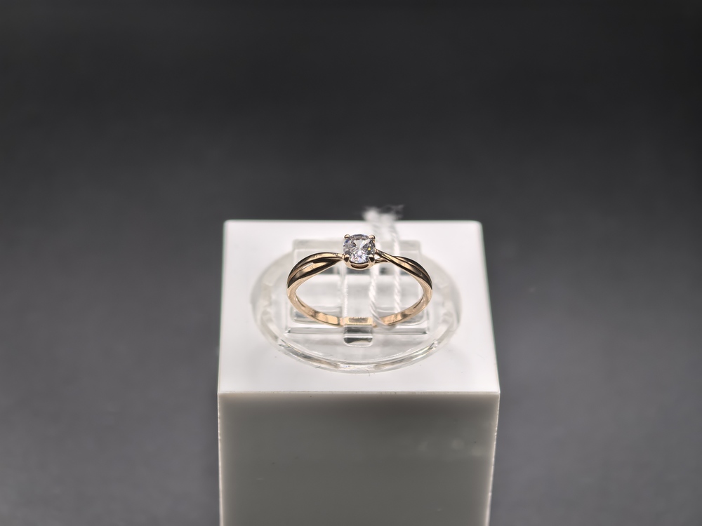 КОЛКМ585 КОЛЬЦО С КАМНЕМ (Au 585)