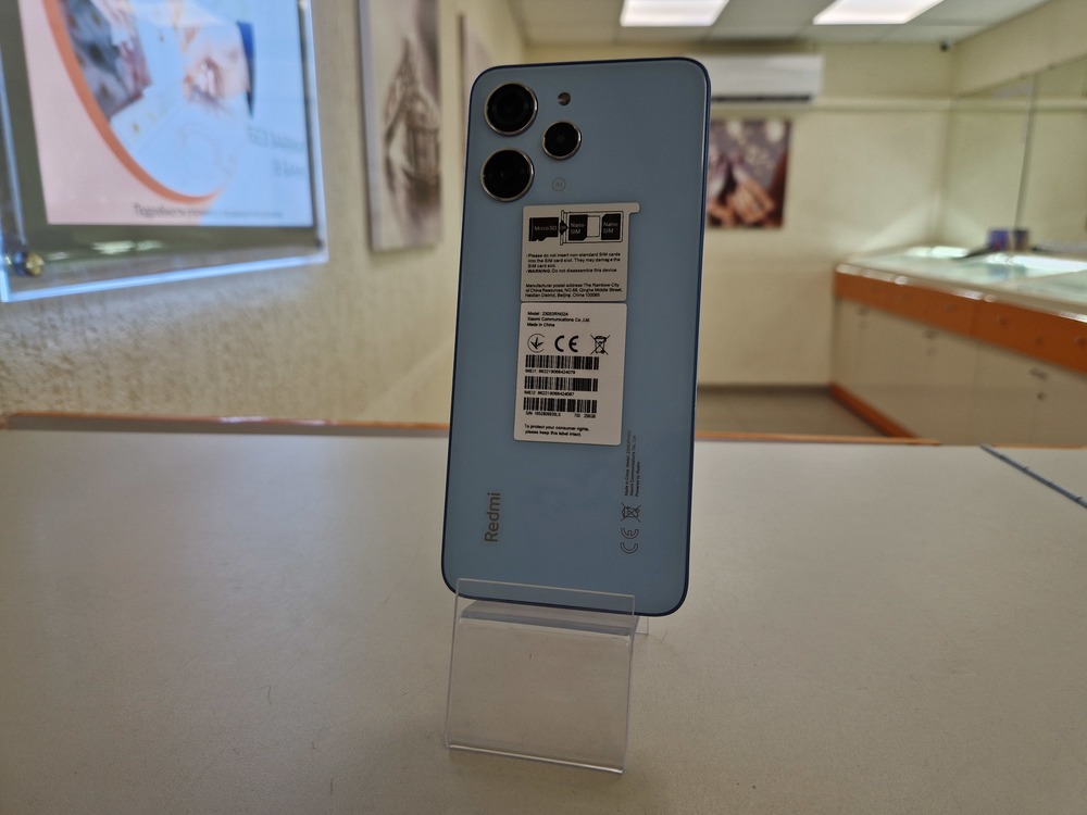 Смартфон Xiaomi Redmi 12 8/256