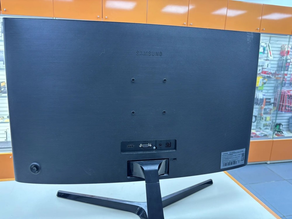 Монитор Samsung LC27F396FHIXRU
