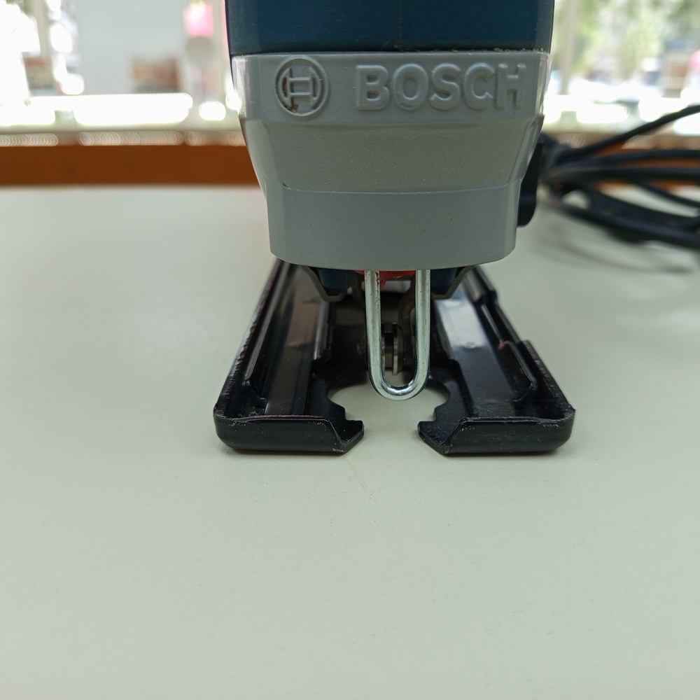 Лобзик Bosch GST  8000 E