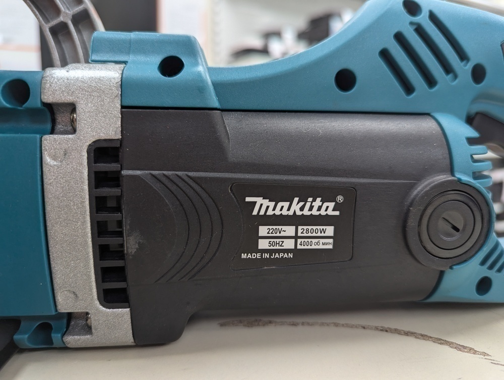 Электропила Makita UC4042ASP
