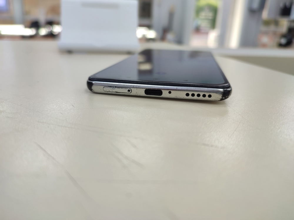 Смартфон Xiaomi Poco F3 6/128