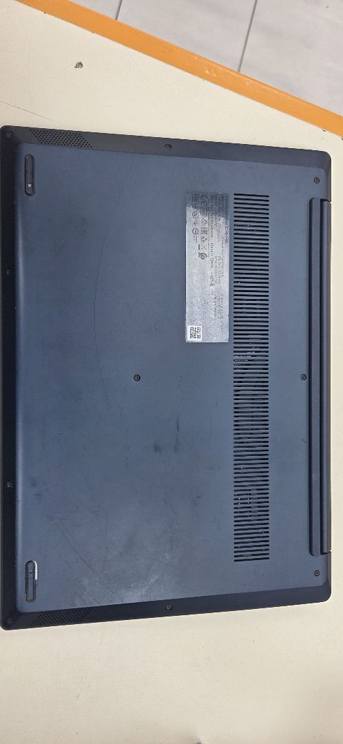 Ноутбук Lenovo; Core i3-1005G1, Intel UHD Graphics G1, 8 Гб, 256 Гб, Нет